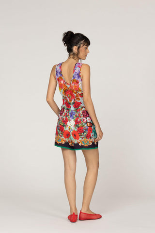 TUSSIE MUSSIE MULTI FLOWERS- CLYDE SHORTS